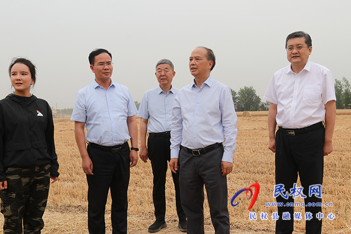 副省長李酌到民調(diào)研“三夏”生產(chǎn)、鞏固拓展脫貧攻堅(jiān)成果同鄉(xiāng)村振興有效銜接工作