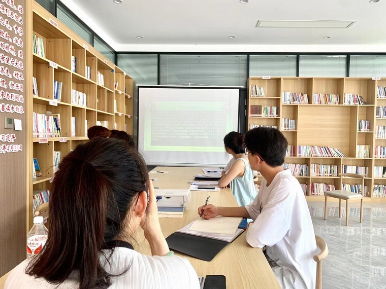 民權縣圖書館舉辦第一期播音與主持公益講座