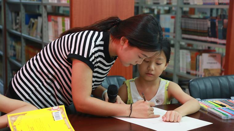 民權(quán)縣圖書館舉辦2024年第十三期“畫從書中來——閱繪悅美”公益繪畫培訓（總第18期）