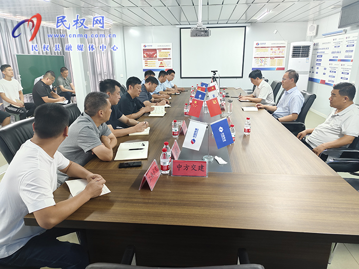 縣委副書記、縣長王景義到高新區(qū)雙創(chuàng)園項目現(xiàn)場辦公