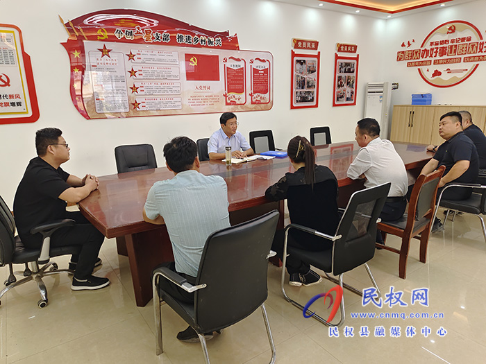 縣委副書記李君調(diào)研基層組織和鄉(xiāng)村振興重點工作