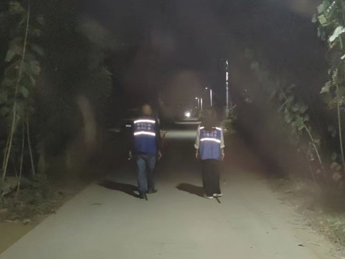 王橋鎮(zhèn)扎實(shí)開展夜間巡邏 全面提升群眾安全感