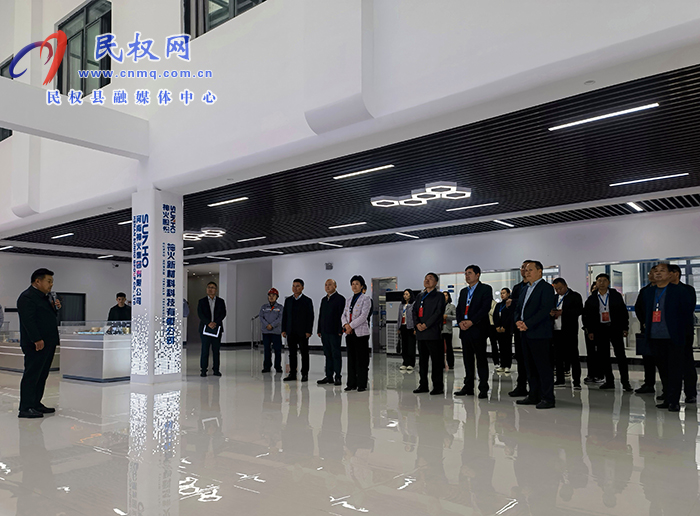 駐民權(quán)縣市六屆人大代表和部分縣人大 代表赴商丘市示范區(qū)開(kāi)展集中視察活動(dòng)