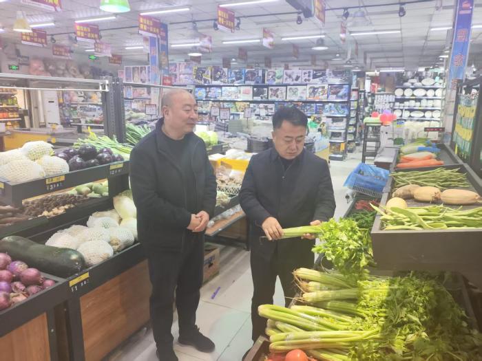民權(quán)縣商務(wù)局開展安全生產(chǎn)、市場保供專項檢查工作