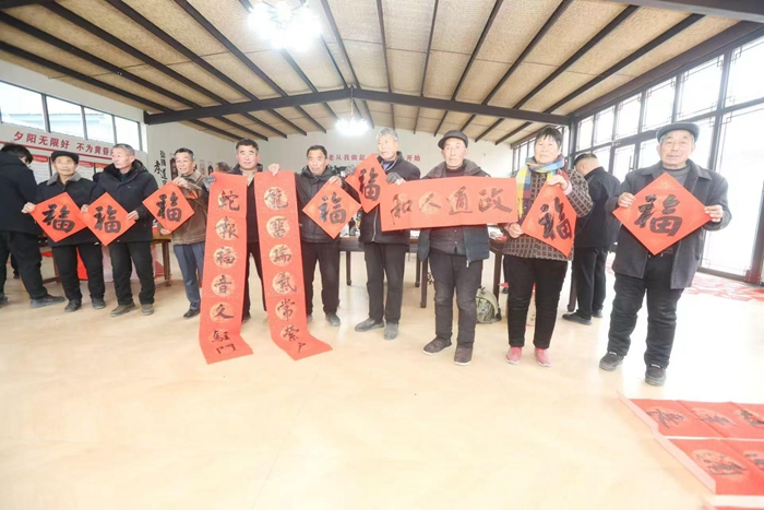 民權(quán)縣莊子鎮(zhèn)開展“我們的節(jié)日?義寫春聯(lián)過大年”活動