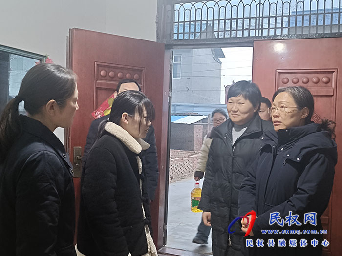縣委書記王靜嫻走訪慰問“春蕾女童”