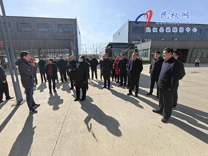 民權(quán)縣人社局：“春風(fēng)行動(dòng)招工直通車”開進(jìn)園區(qū)企業(yè)