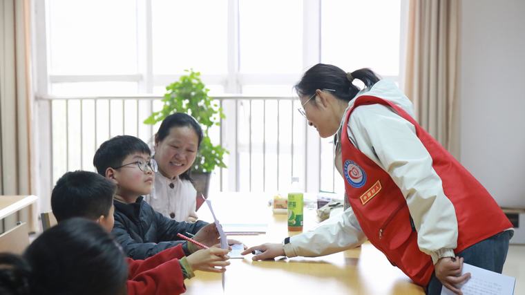 民權(quán)縣舉辦向日葵青春健康教育系列公益培訓(xùn)