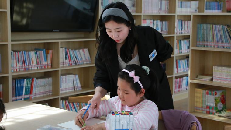 民權(quán)縣圖書館舉辦2025年第三期“畫從書中來——閱繪悅美”公益繪畫培訓(xùn)（總第23期）