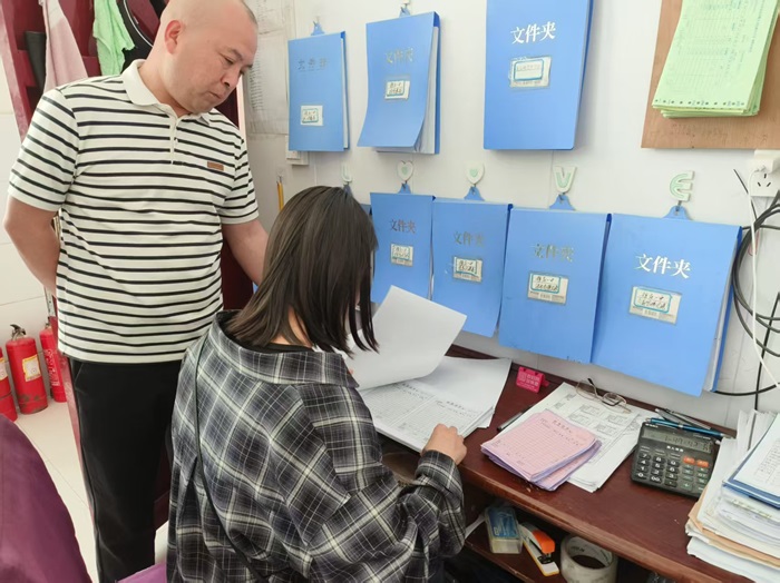 縣財(cái)政局開展學(xué)生營養(yǎng)改善計(jì)劃資金專項(xiàng)檢查