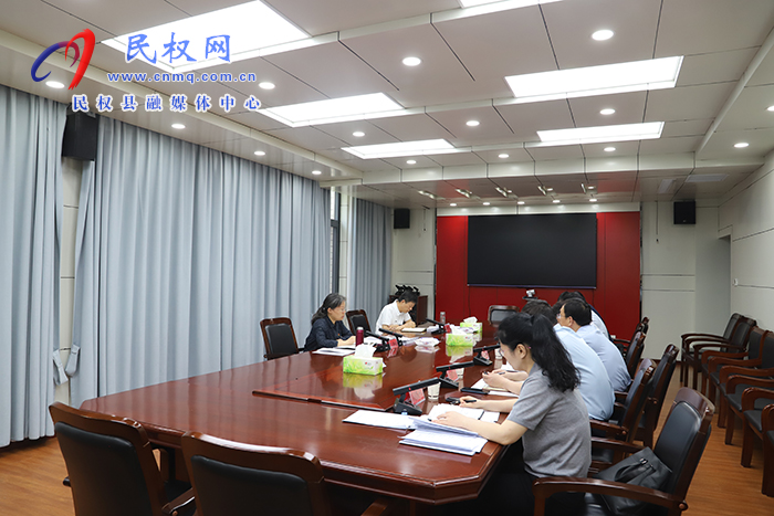 縣委書記王靜嫻主持召開書記專題會議