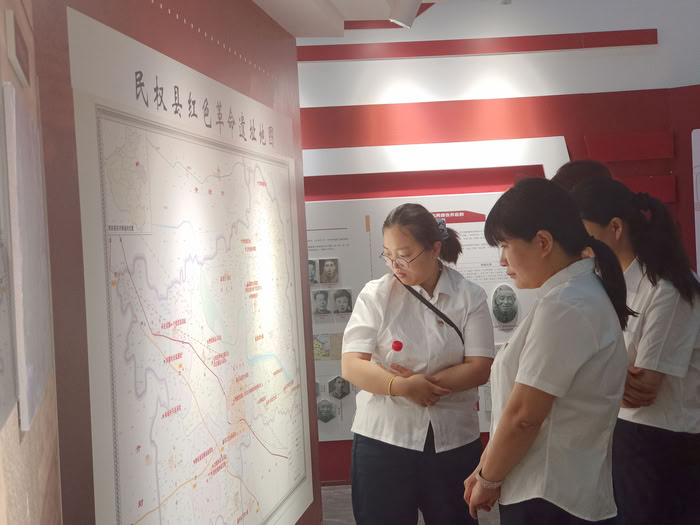 縣疾控中心組織開展“學(xué)規(guī)定、思踐悟、強(qiáng)作風(fēng)、勇?lián)?dāng)”主題黨日活動(dòng)