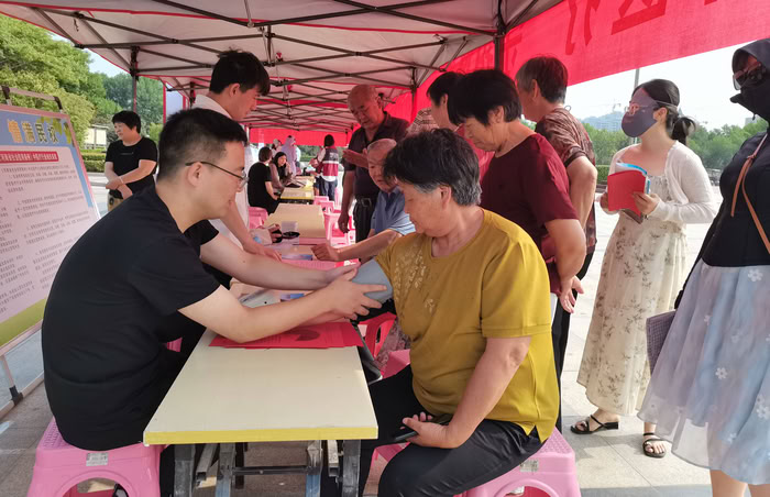 民權(quán)縣衛(wèi)健委誠信宣傳共筑誠信醫(yī)療?