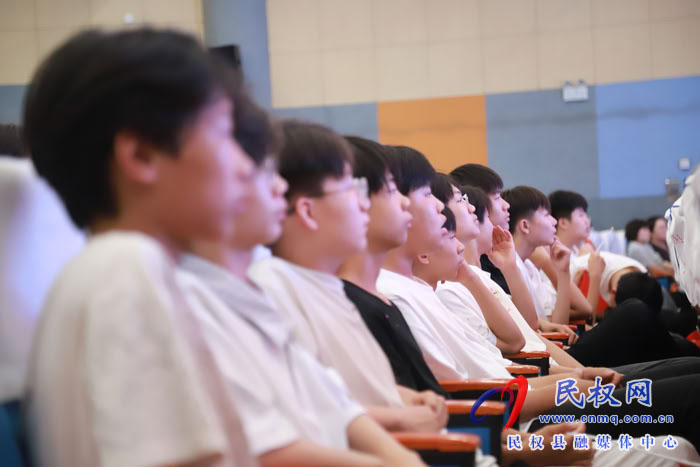 黨的創(chuàng)新理論宣講暨“出彩河南人”楷模發(fā)布廳走進民權(quán)